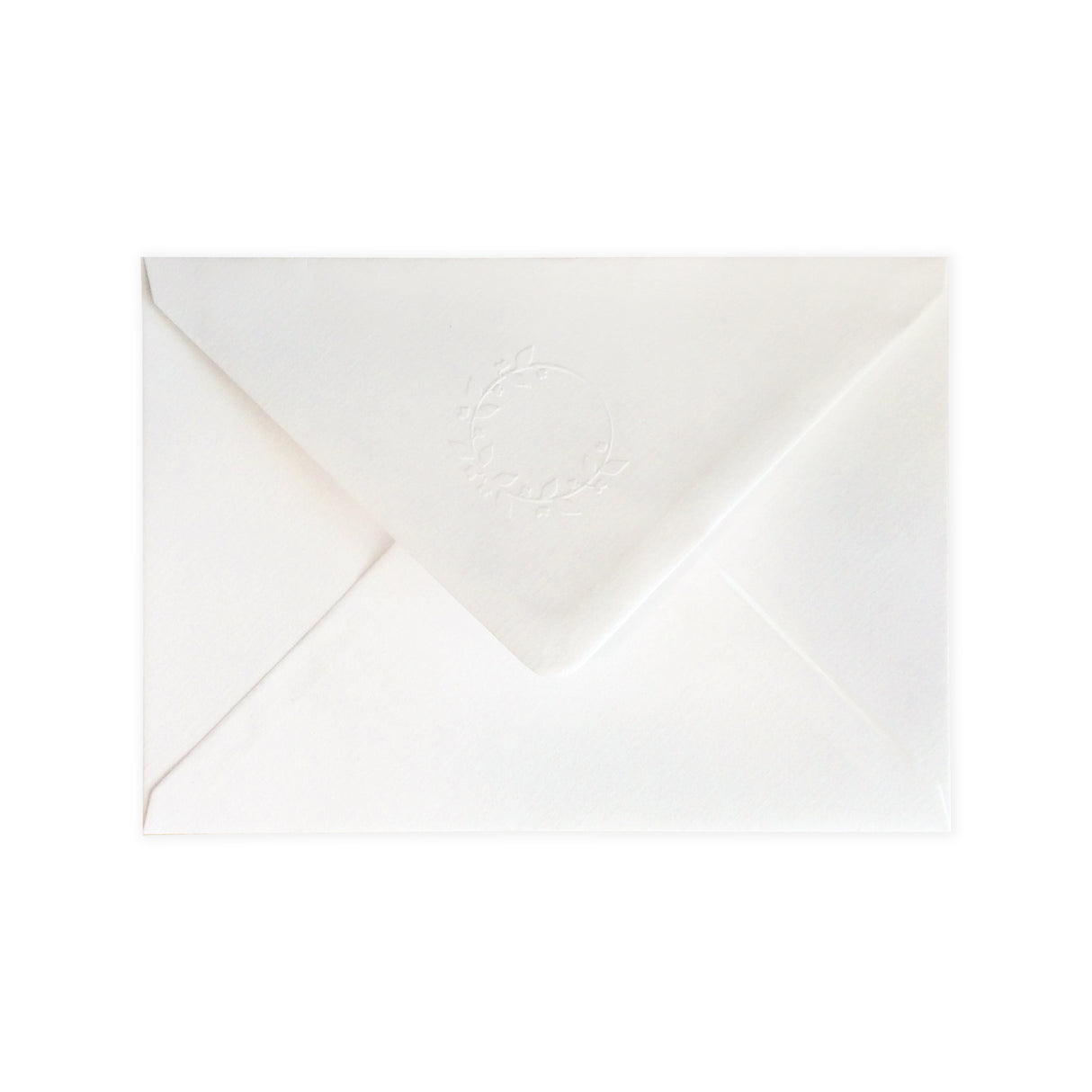 Solapa Grabada en Relieve - Corona de Laurel