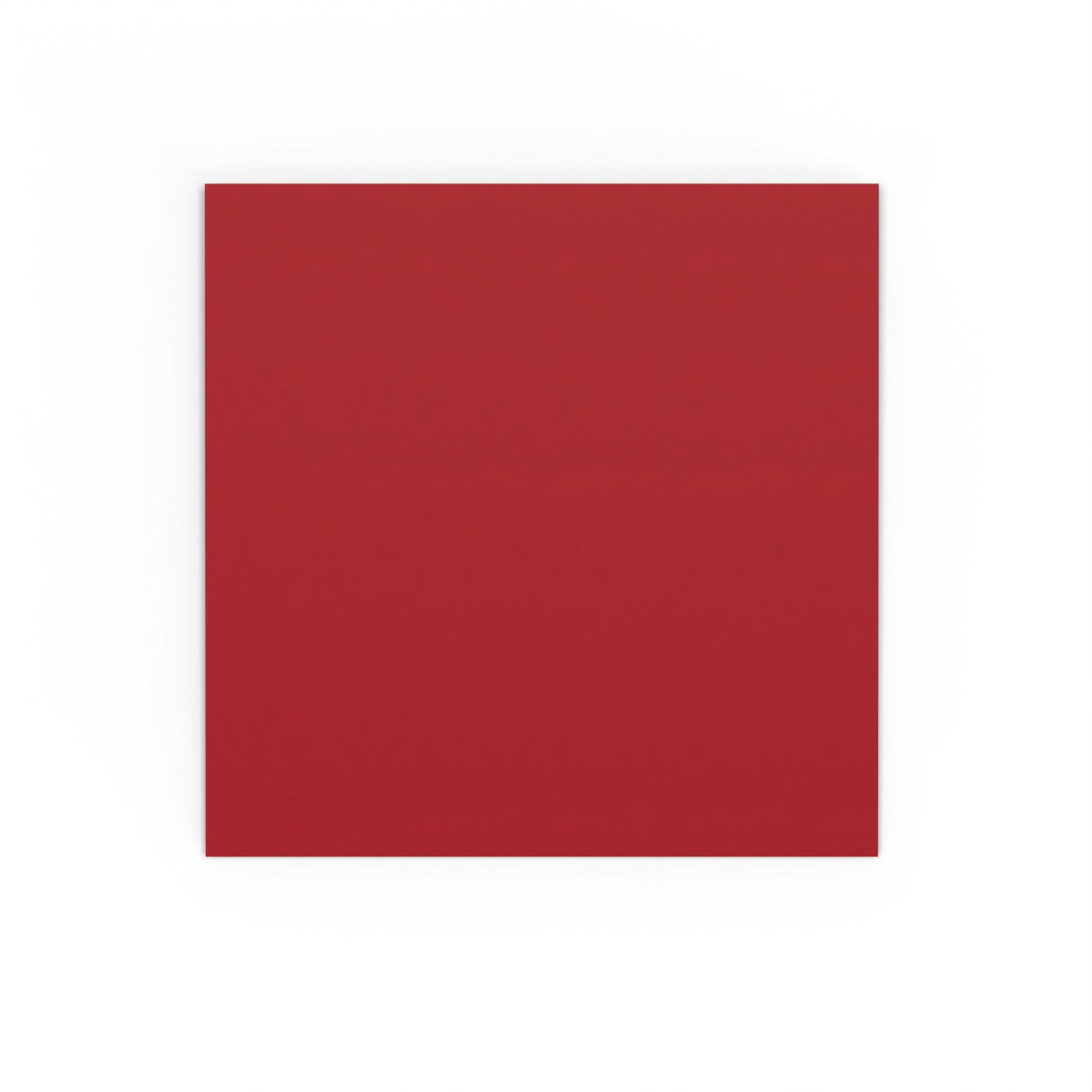 Sobre rojo oscuro de 155x155 mm